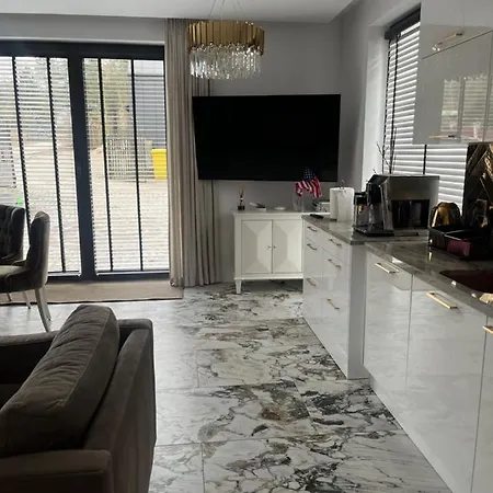 Zloty 2 Apartamento Cieciorka